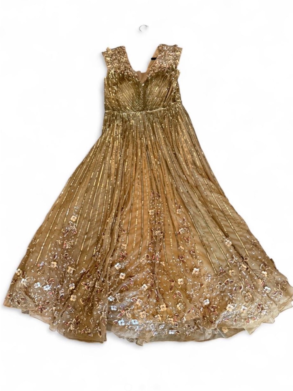 Mac Duggal Gold Sequin Floral Embellished V-Neck Maxi Dress